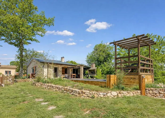 Rustic Izabel - Happy *